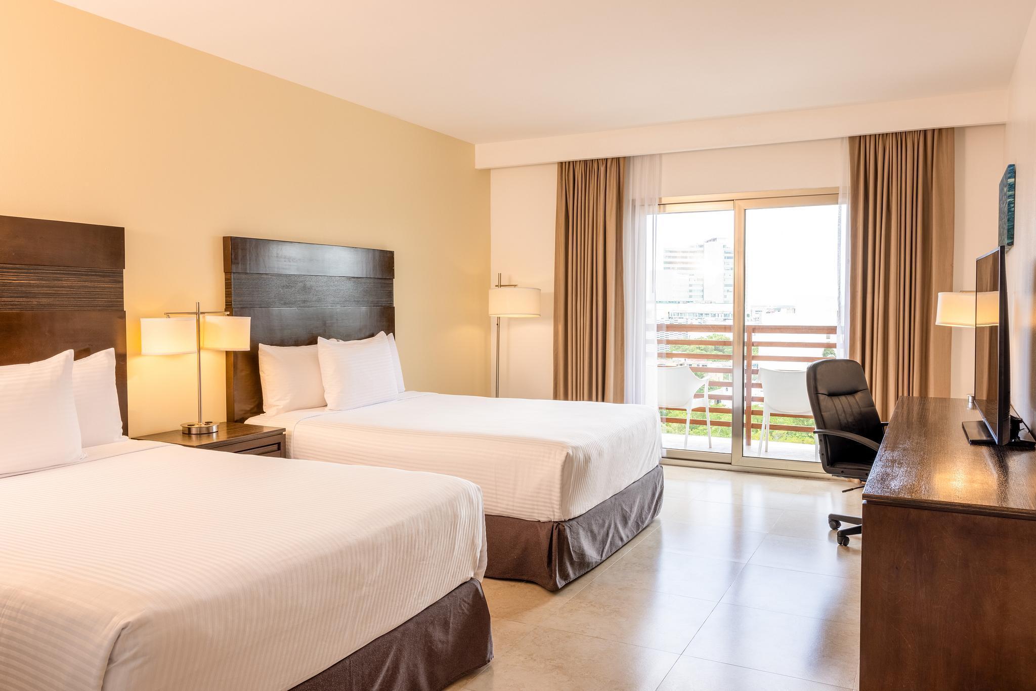 Wyndham Garden Cancun Downtown Exteriör bild
