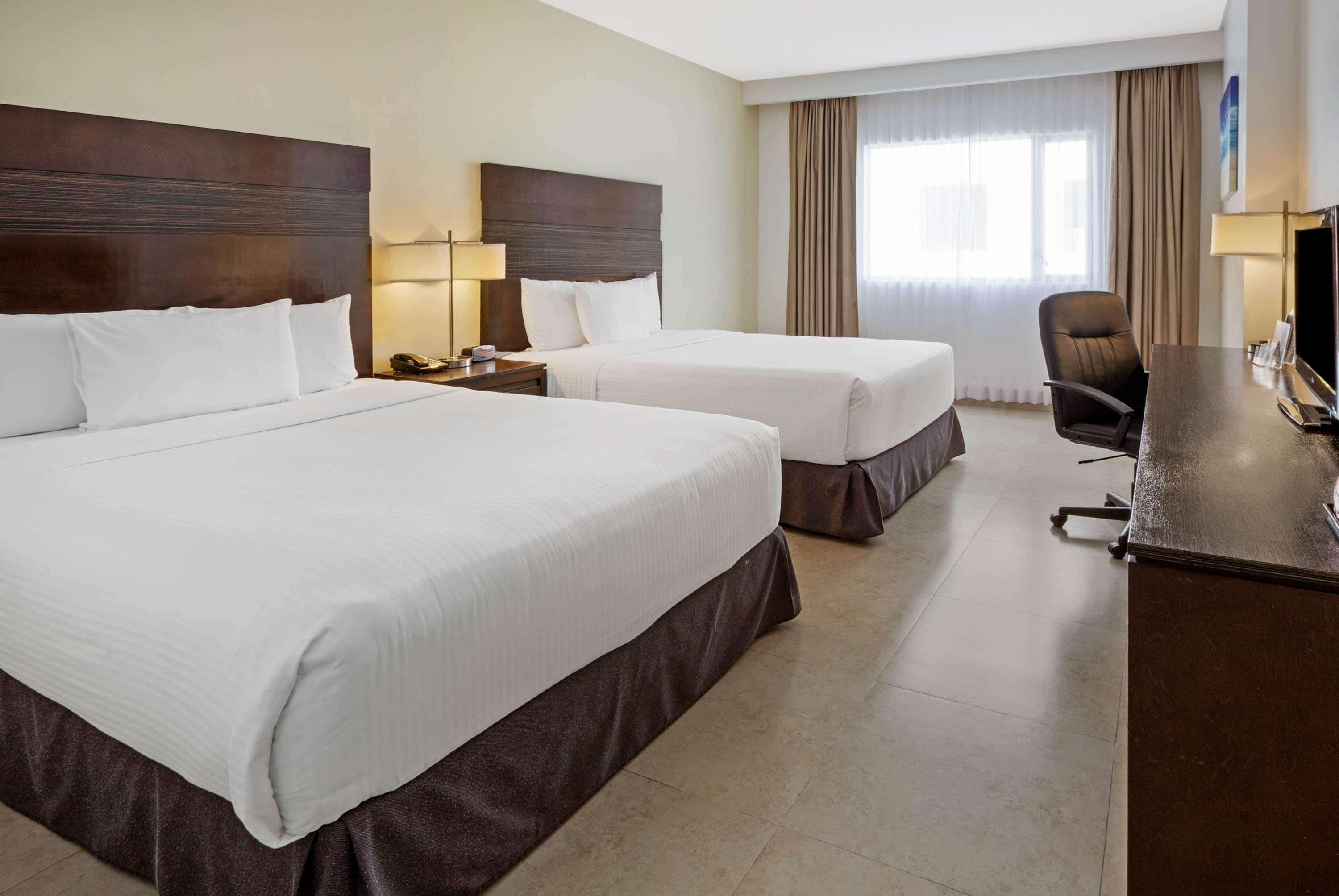 Wyndham Garden Cancun Downtown Exteriör bild