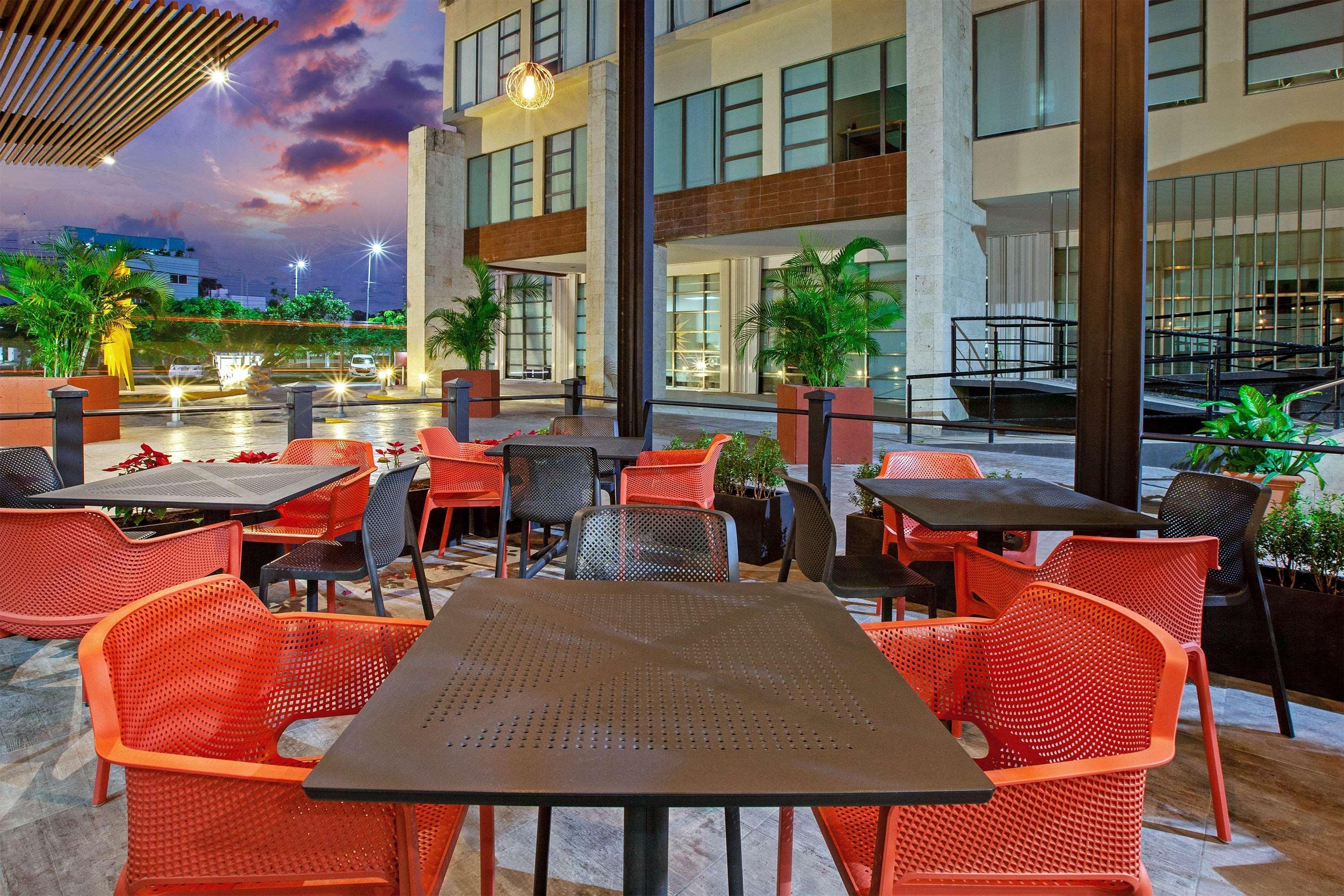Wyndham Garden Cancun Downtown Exteriör bild