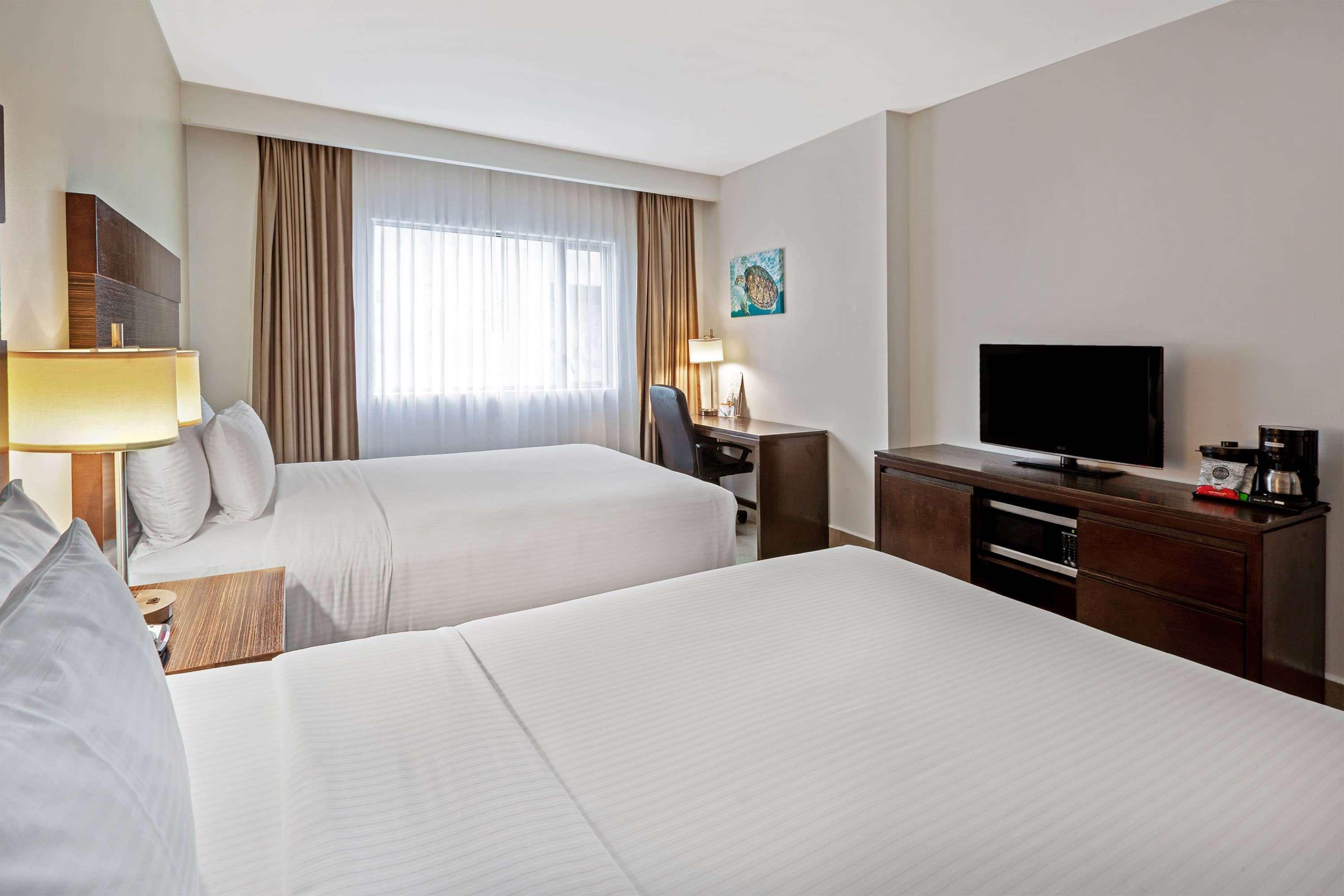 Wyndham Garden Cancun Downtown Exteriör bild