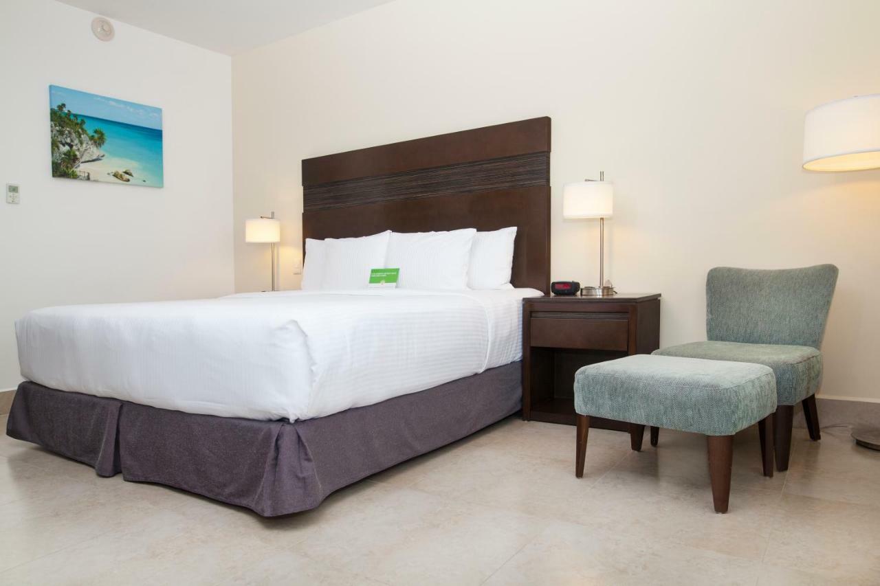 Wyndham Garden Cancun Downtown Exteriör bild